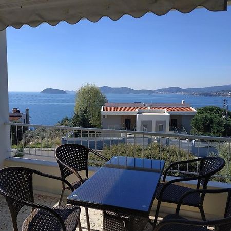 Our View Apartment PalaiónTsiflíkion Екстериор снимка
