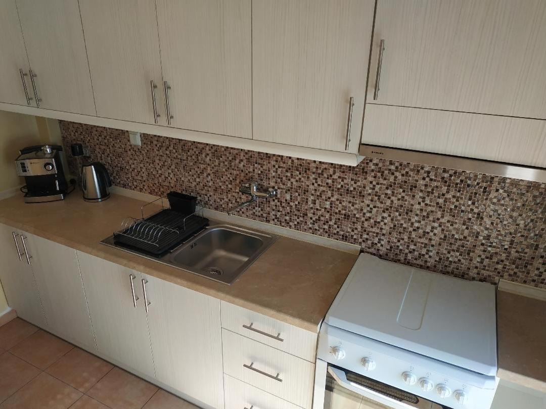 Our View Apartment PalaiónTsiflíkion Екстериор снимка